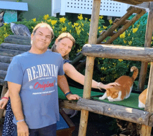 2026 AHW Post Image 360x320 Cat Cafe 300x267